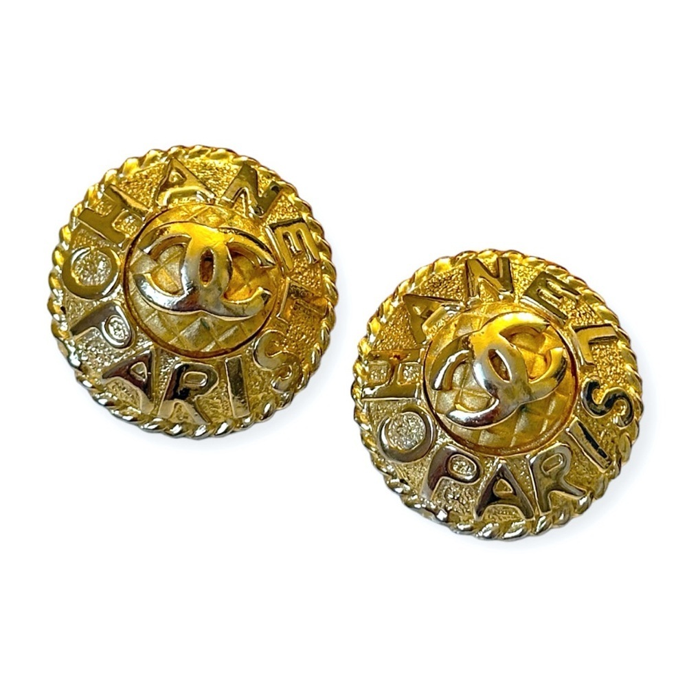 RARE Vintage Chanel 1980s ‘CHANEL PARIS’ Quilted Gold Clip On Earrings - Picture 2 of 6